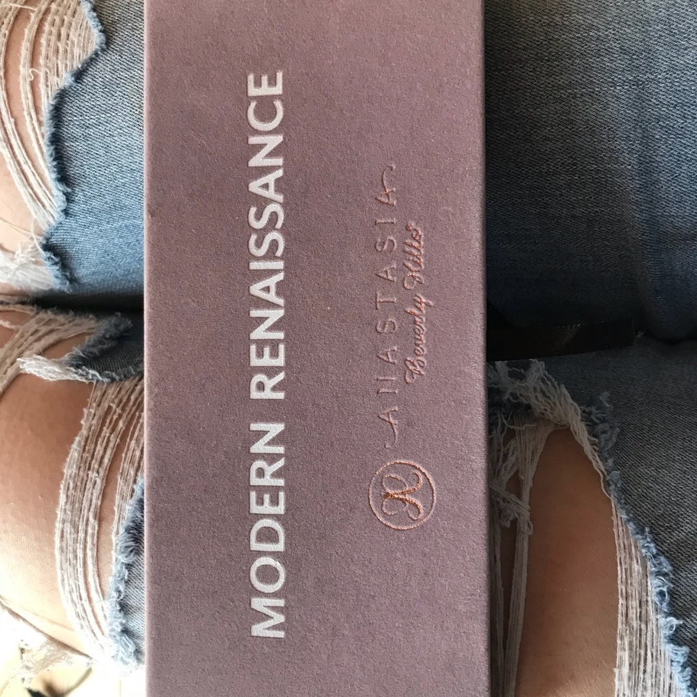 MODERN RENAISSANCE PALETTE